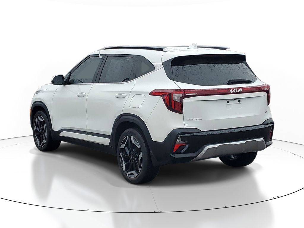 Used 2024 Kia Seltos SX w/ SX Sunroof Package image 3