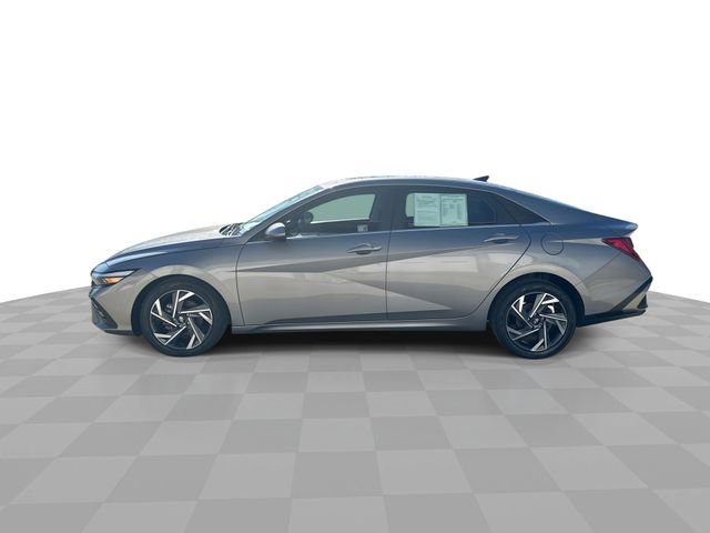 Used 2025 Hyundai Elantra SEL image 6
