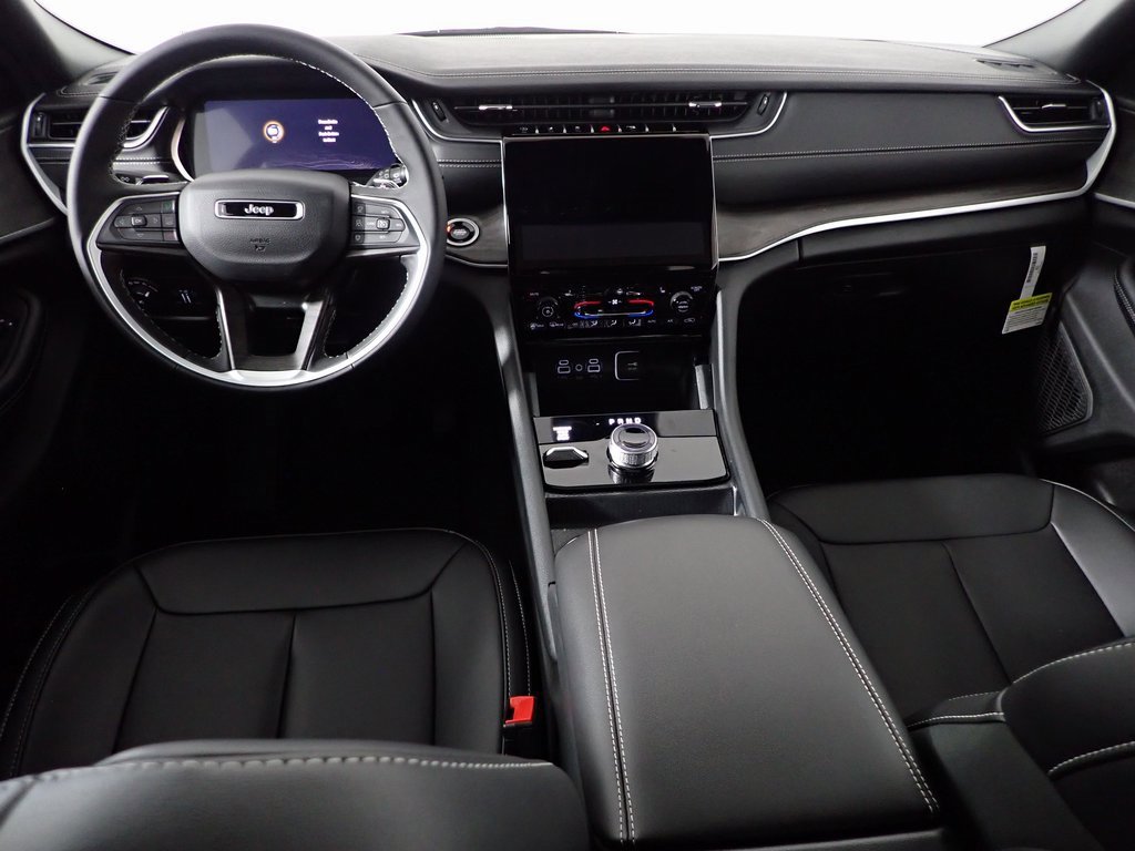 New 2025 Jeep Grand Cherokee L Limited w/ Black Appearance Package image 29