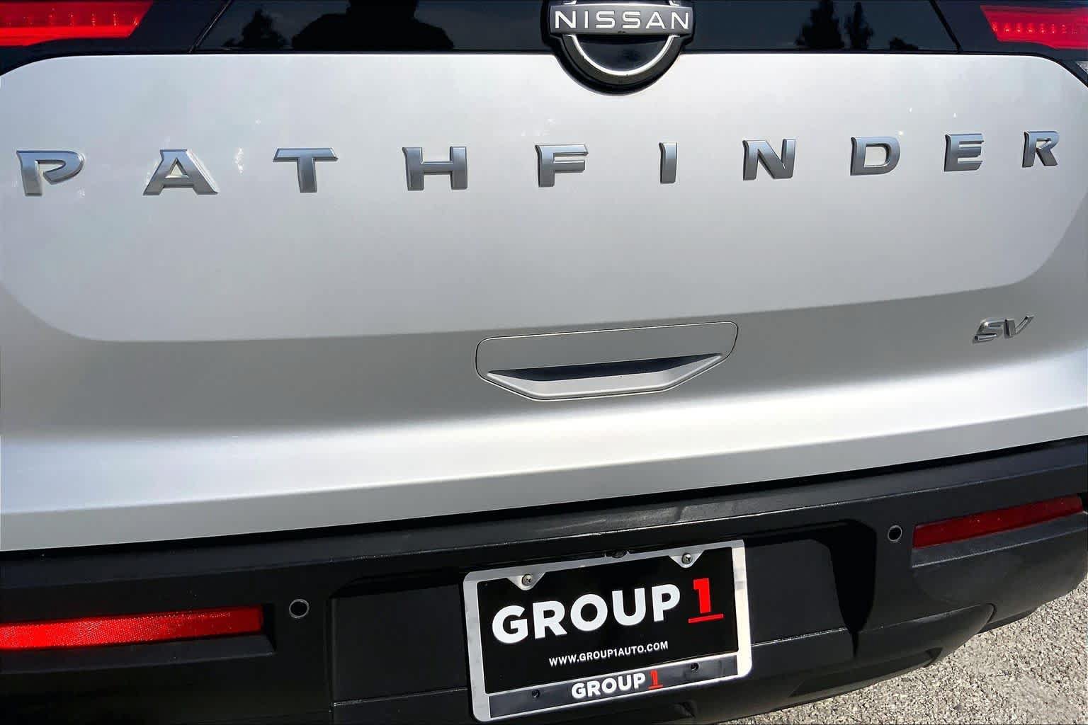 Used 2023 Nissan Pathfinder SV FWD image 10
