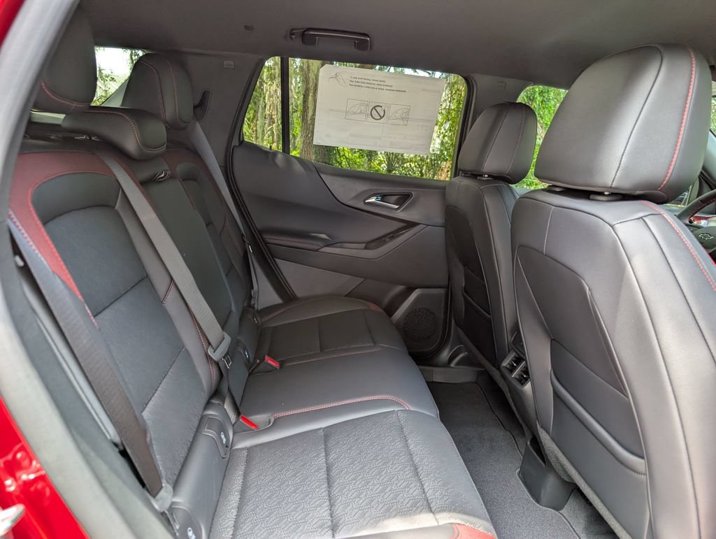 New 2027 Chevrolet Equinox RS FWD image 18