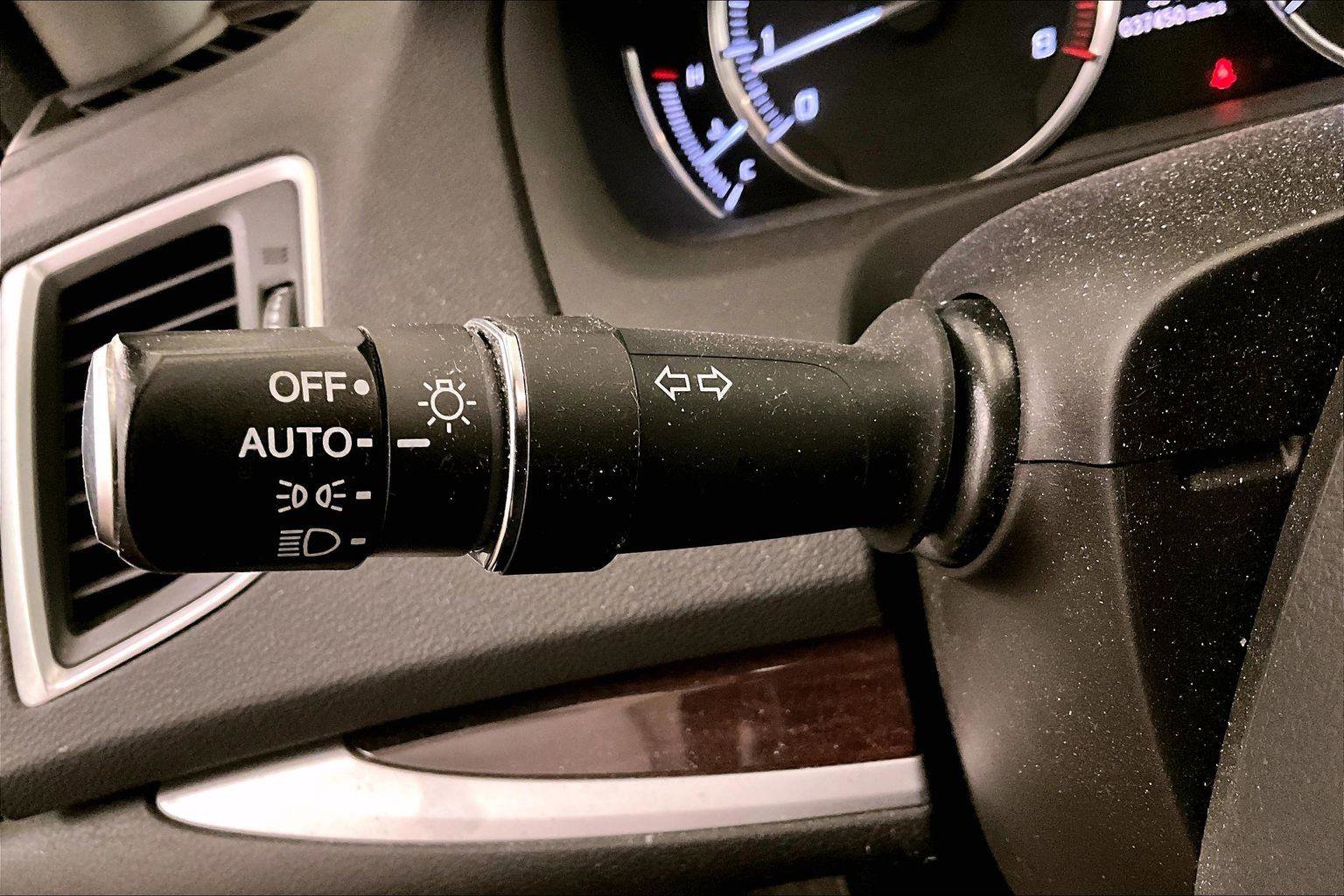 Used 2017 Acura TLX w/ Technology Package image 30