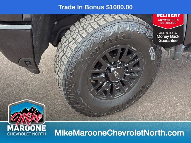 Used 2024 Chevrolet Silverado 2500 ZR2 w/ Technology Package image 11