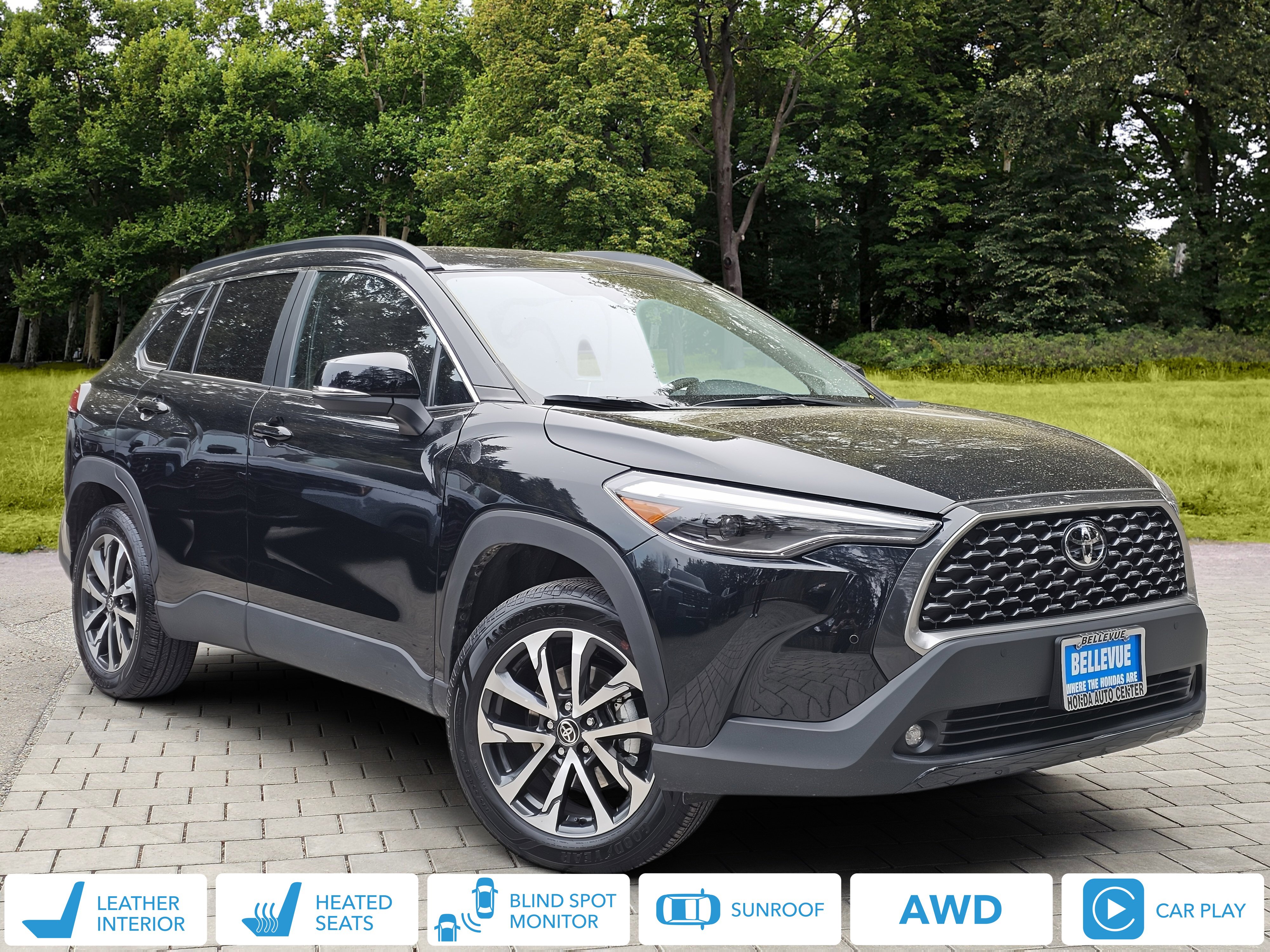 Used 2025 Toyota Corolla Cross XLE w/ Convenience Package