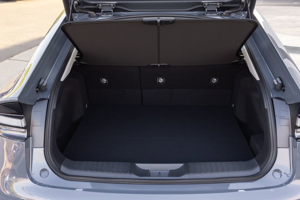 New 2026 Toyota Prius Plug-In Hybrid image 8