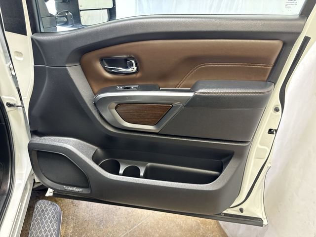 Used 2016 Nissan Titan Platinum Reserve image 28