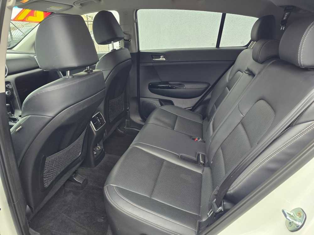 Used 2021 Kia Sportage EX image 26
