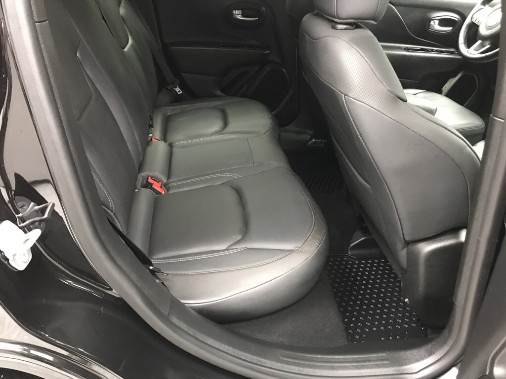 Used 2023 Jeep Renegade Limited AWD/4WD image 16