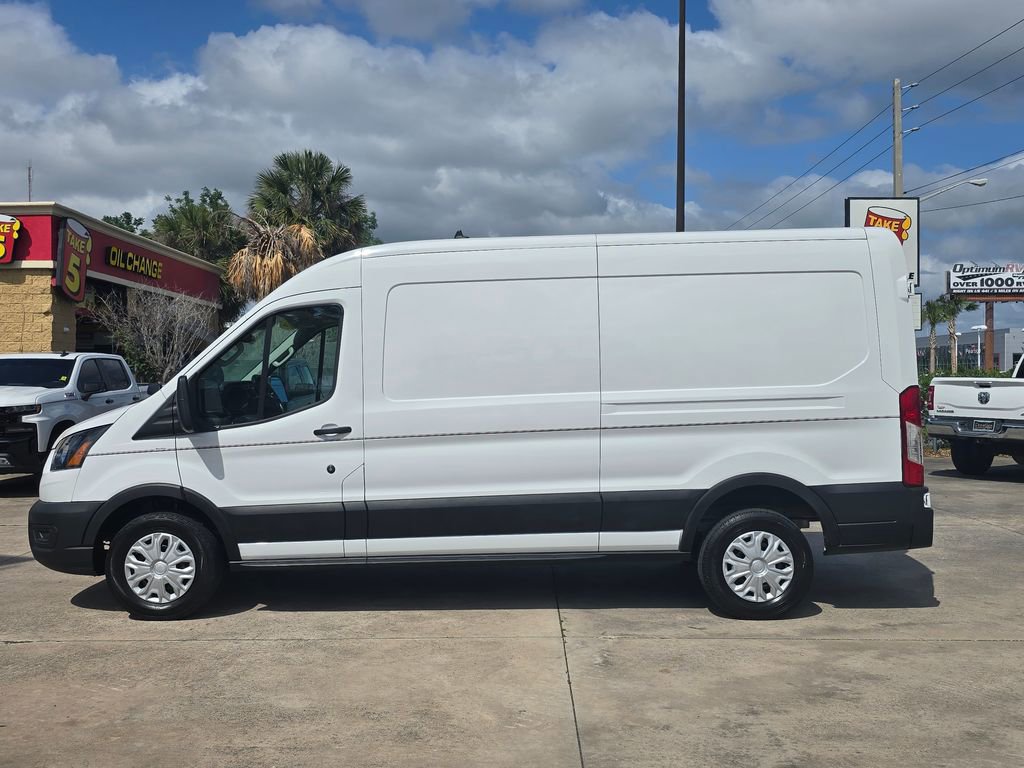 Used 2022 Ford E-Transit Medium Roof RWD image 21