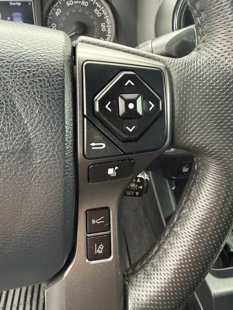 Certified 2018 Toyota Tacoma TRD Off-Road image 20