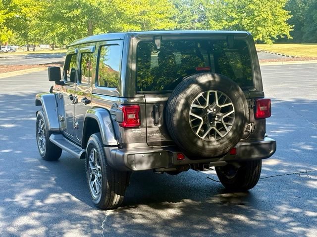 Used 2025 Jeep Wrangler Unlimited Sahara AWD/4WD image 5