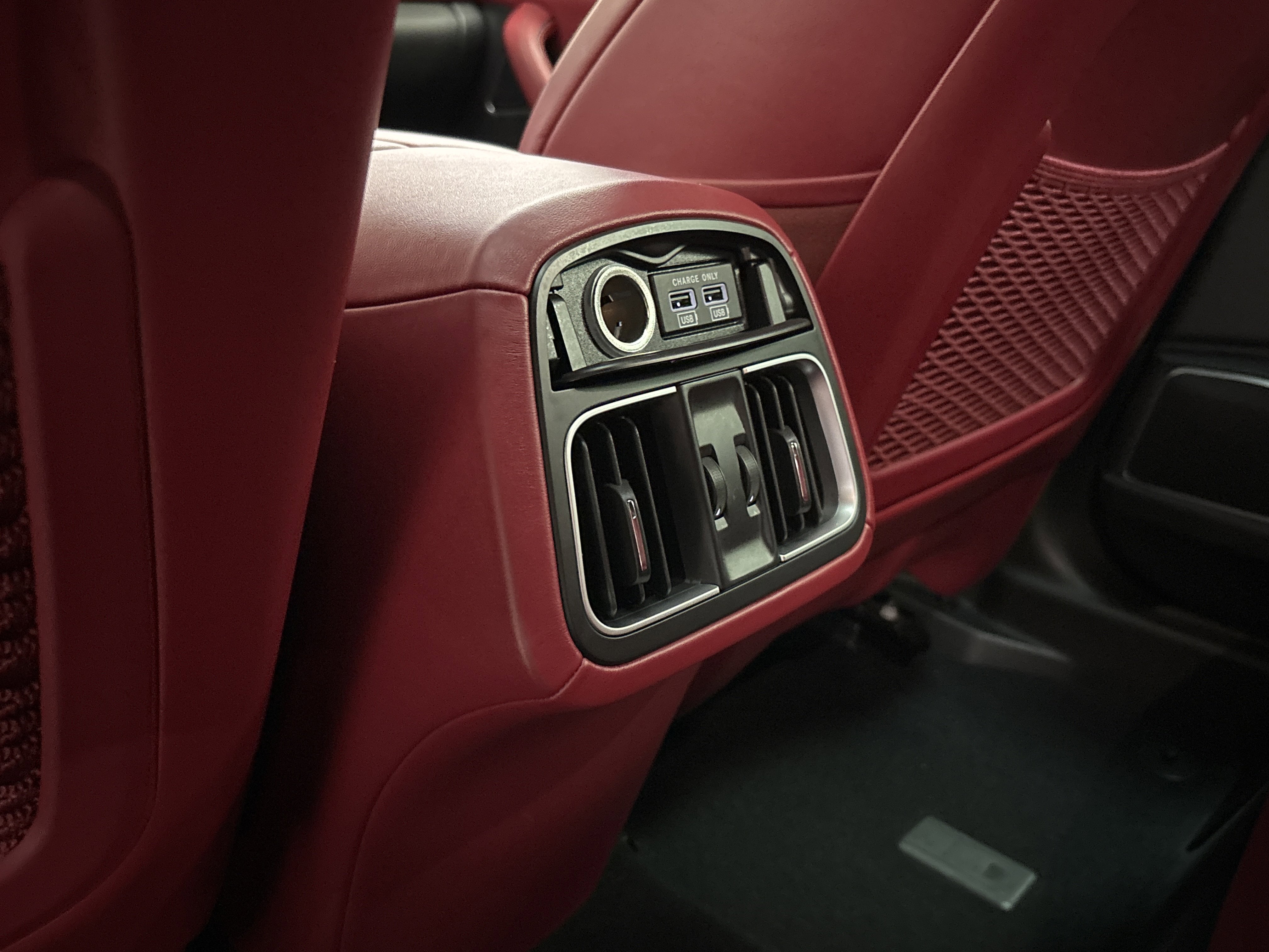 Used 2022 Maserati Levante GT image 25