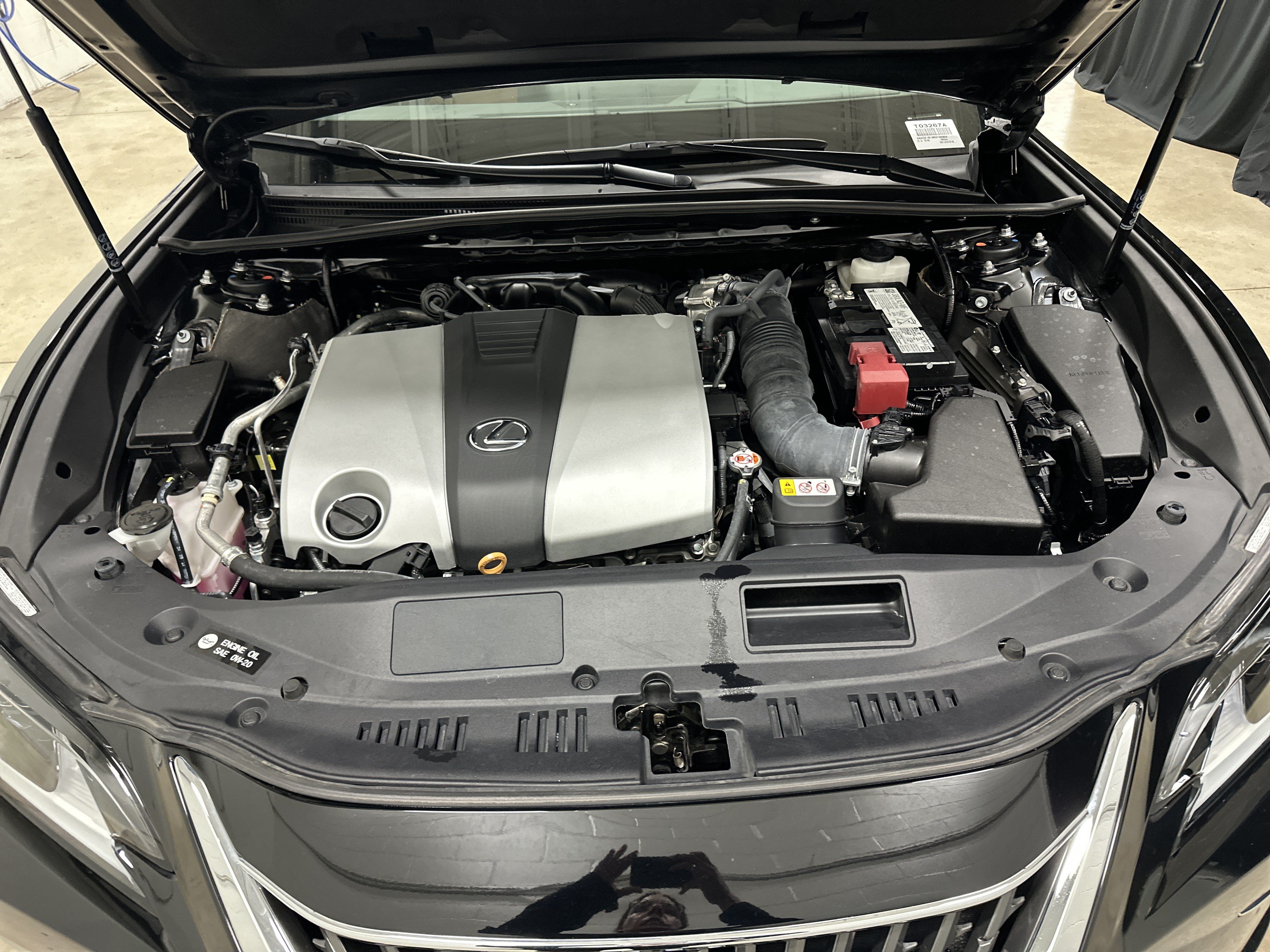 Certified 2025 Lexus ES 350 w/ Premium Package FWD image 34
