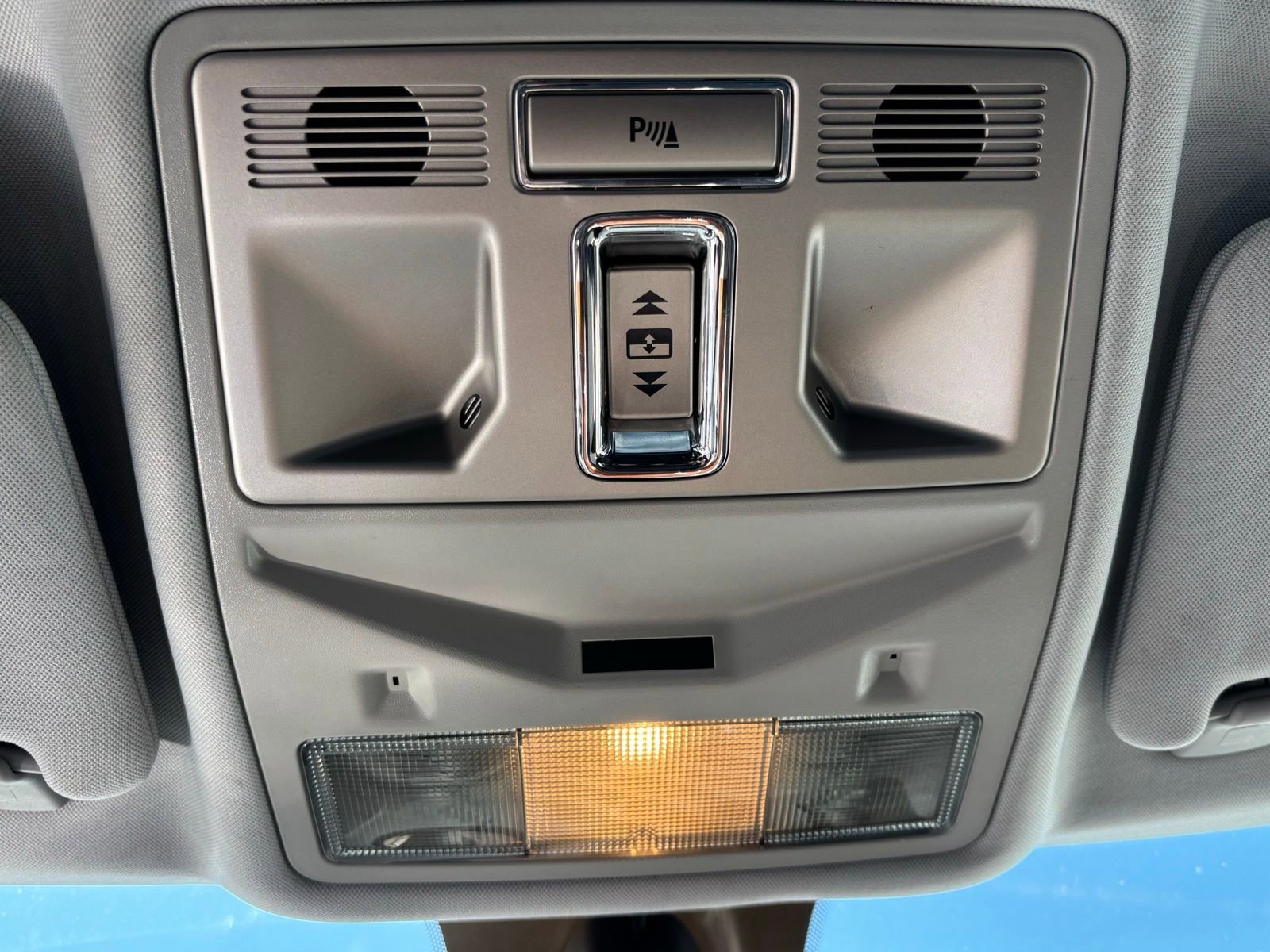 Used 2011 Jaguar XF Premium image 14