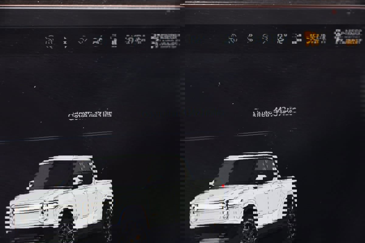 Used 2022 Rivian R1T Adventure image 51