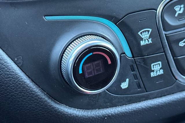 Used 2024 Chevrolet Equinox LT FWD image 29