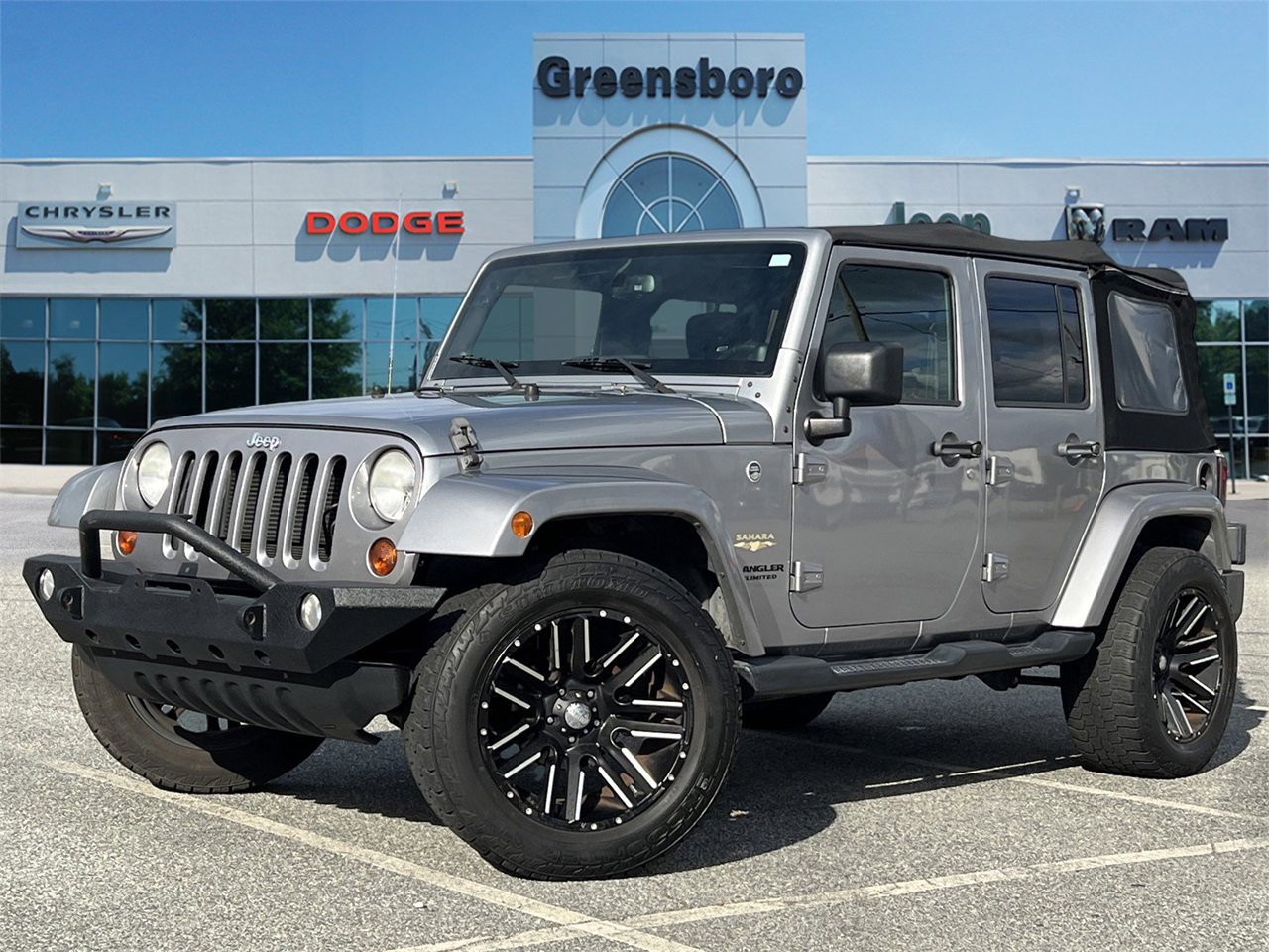 Used 2013 Jeep Wrangler Unlimited Sahara w/ Connectivity Group