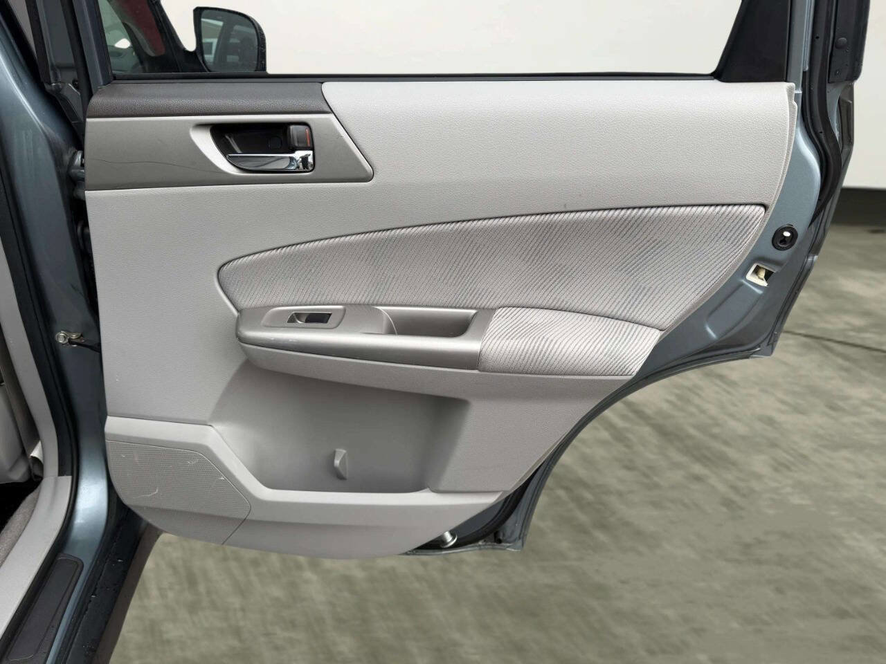 Used 2010 Subaru Forester 2.5X Premium w/ Popular Equipment Group 1A image 22