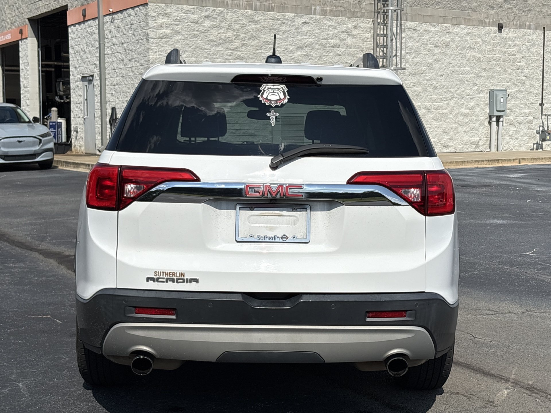 Used 2019 GMC Acadia SLT FWD image 17