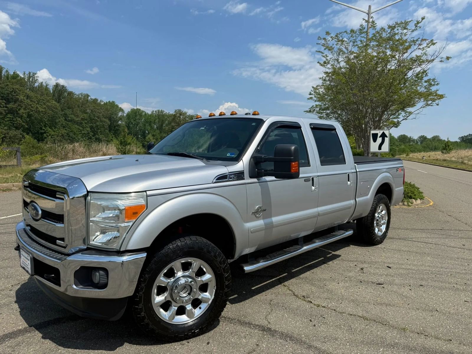 Used 2011 Ford F250 Lariat w/ Lariat Ultimate Pkg AWD/4WD image 1