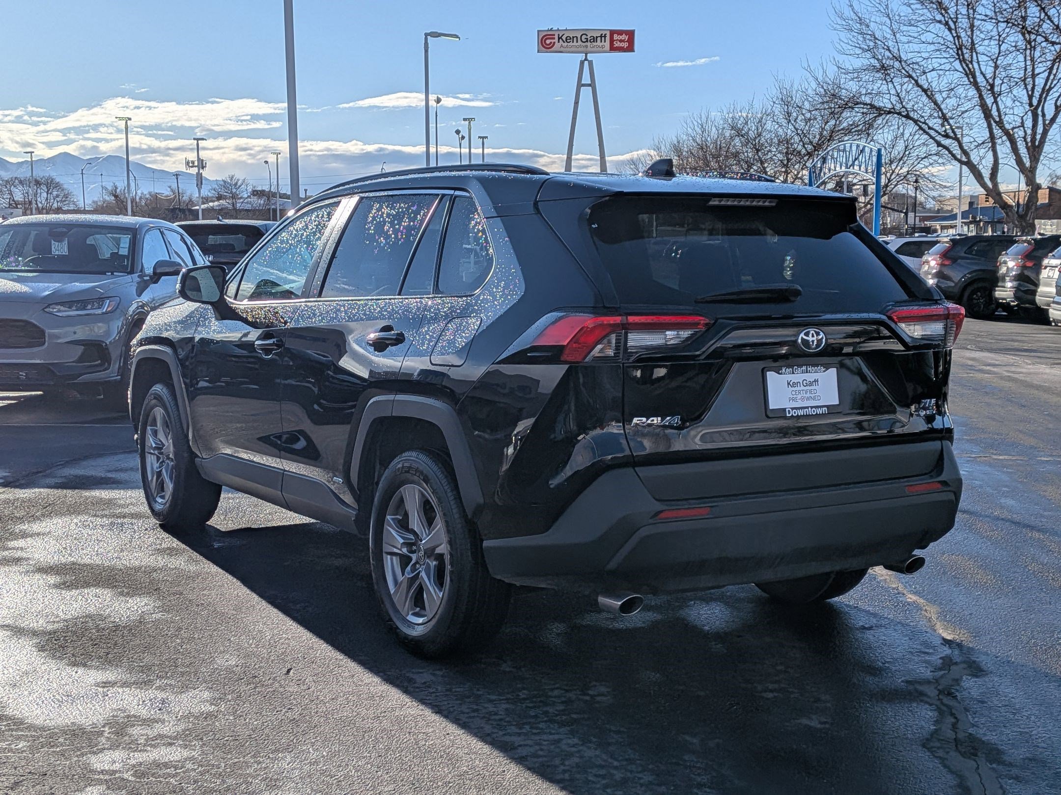 Used 2025 Toyota RAV4 XLE image 9