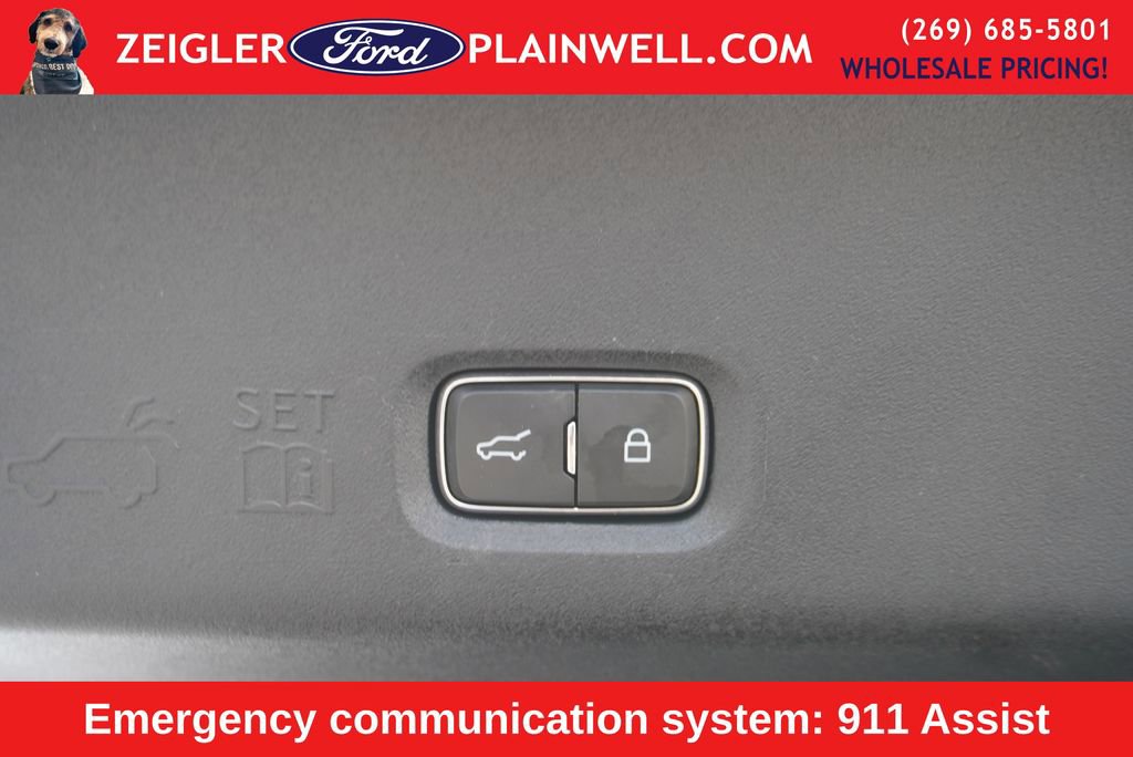 Used 2025 Ford Expedition Active image 11