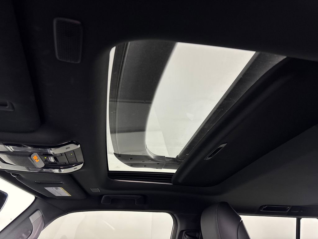 Used 2024 Lexus GX 550 w/ Cold Area Package image 26