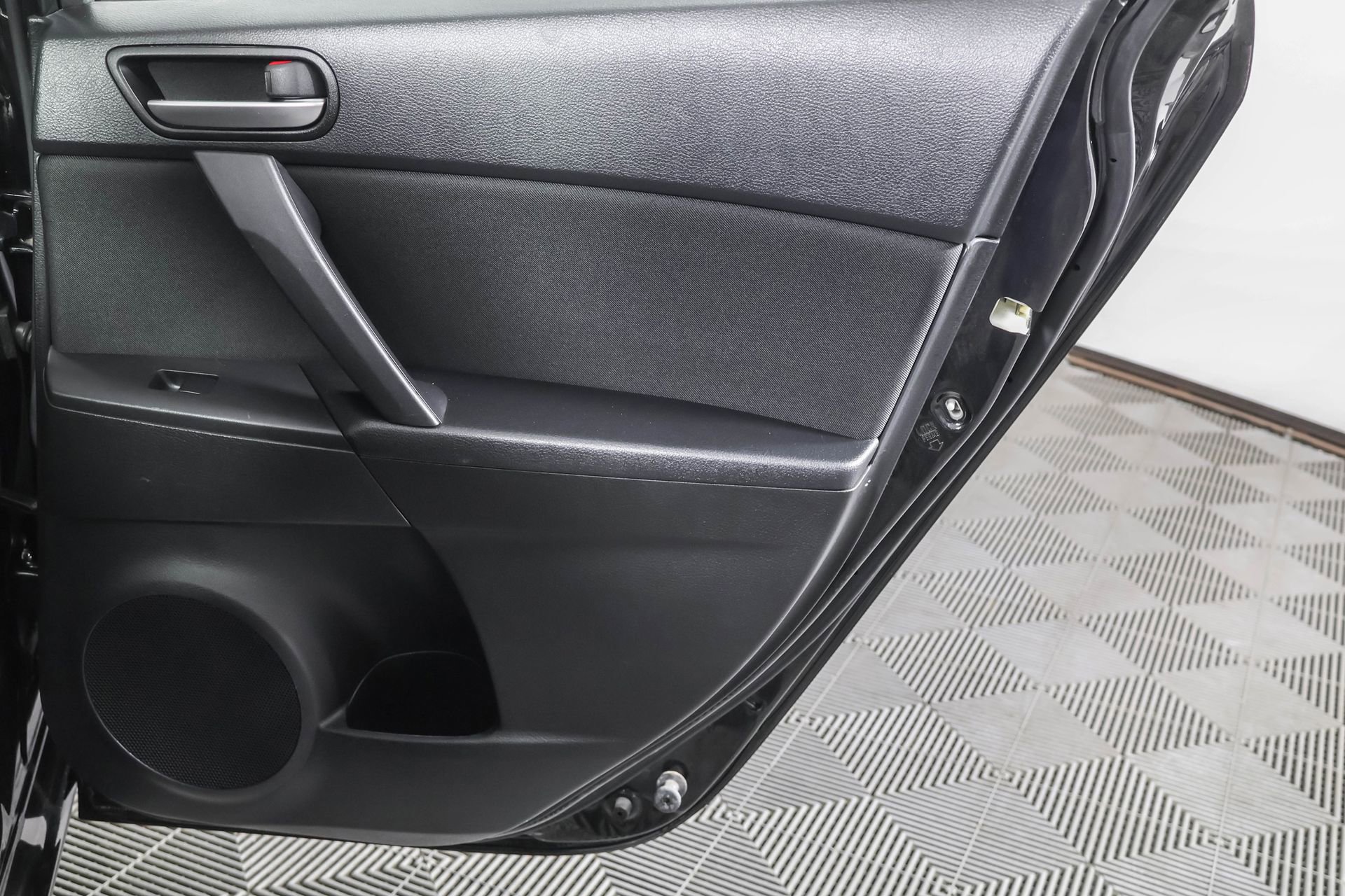 Used 2012 MAZDA MAZDA3 i Touring image 41