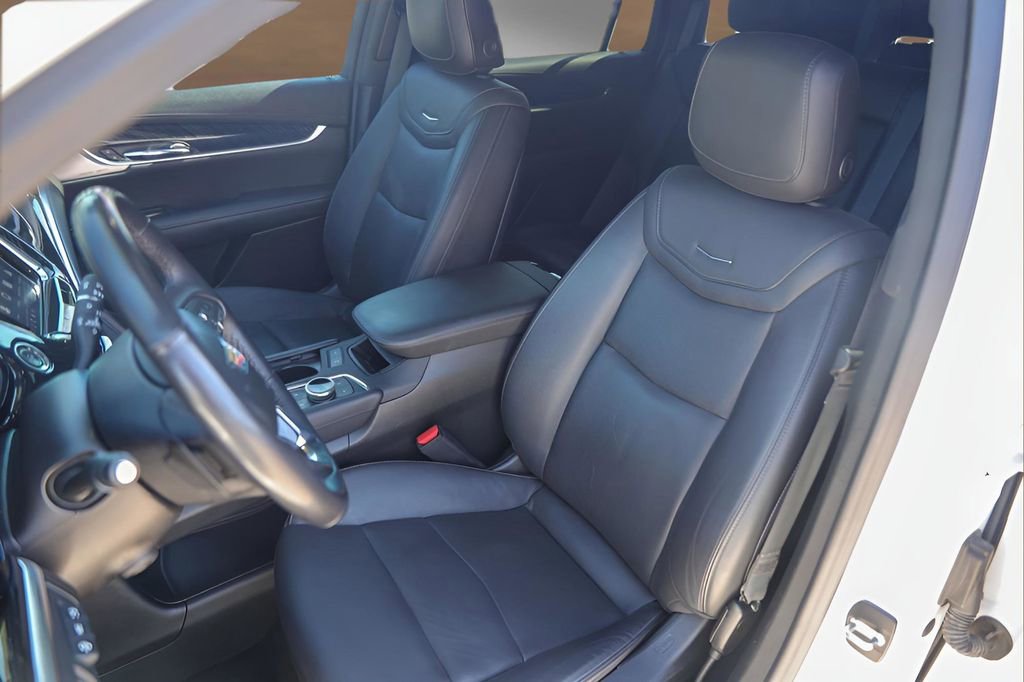 Certified 2023 Cadillac XT6 Premium Luxury w/ Technology Package image 7