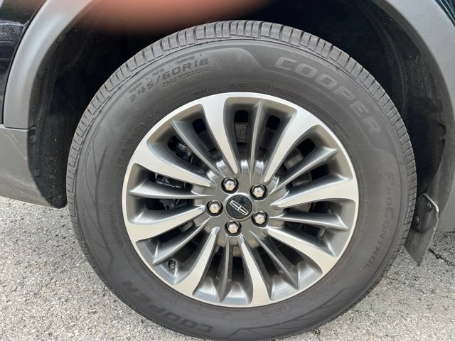 Used 2023 Lincoln Nautilus AWD image 26
