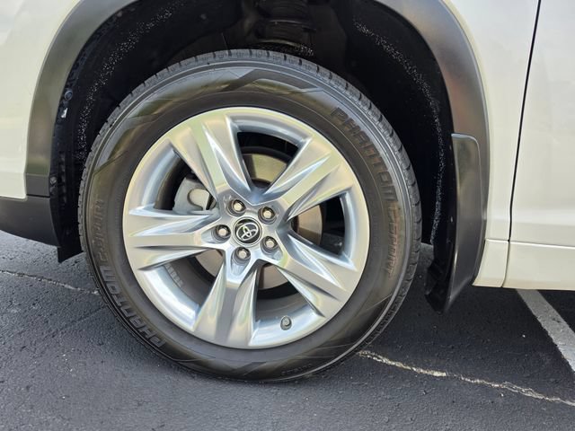 Used 2018 Toyota Highlander Limited AWD/4WD image 13