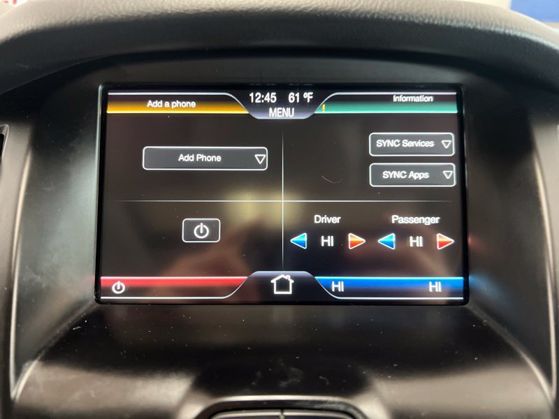 Used 2012 Ford Focus Titanium w/ SEL/Titanium Winter Pkg FWD image 28