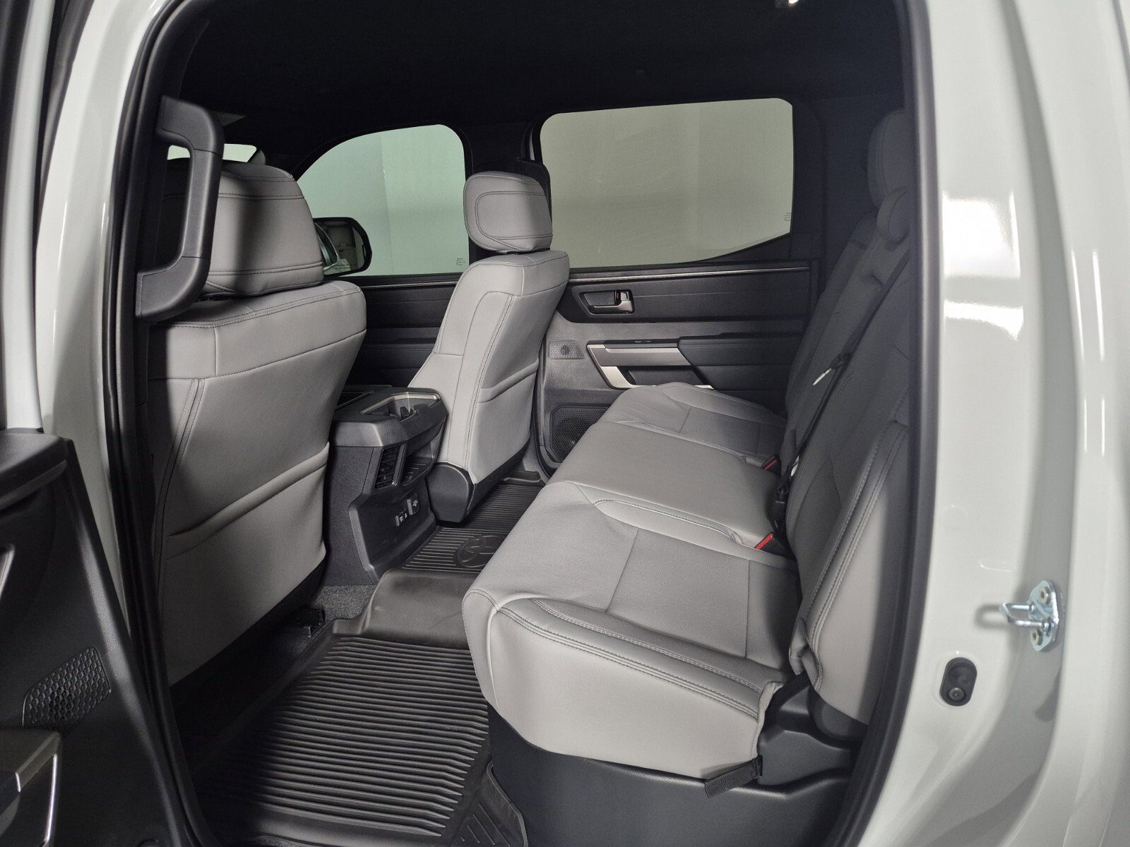 New 2026 Toyota Tundra SR5 AWD/4WD image 39