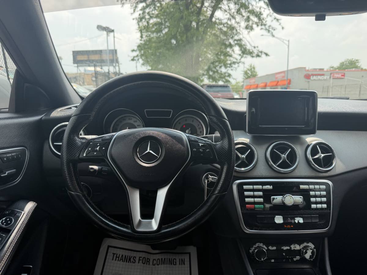 Used 2014 Mercedes-Benz CLA 250 image 19