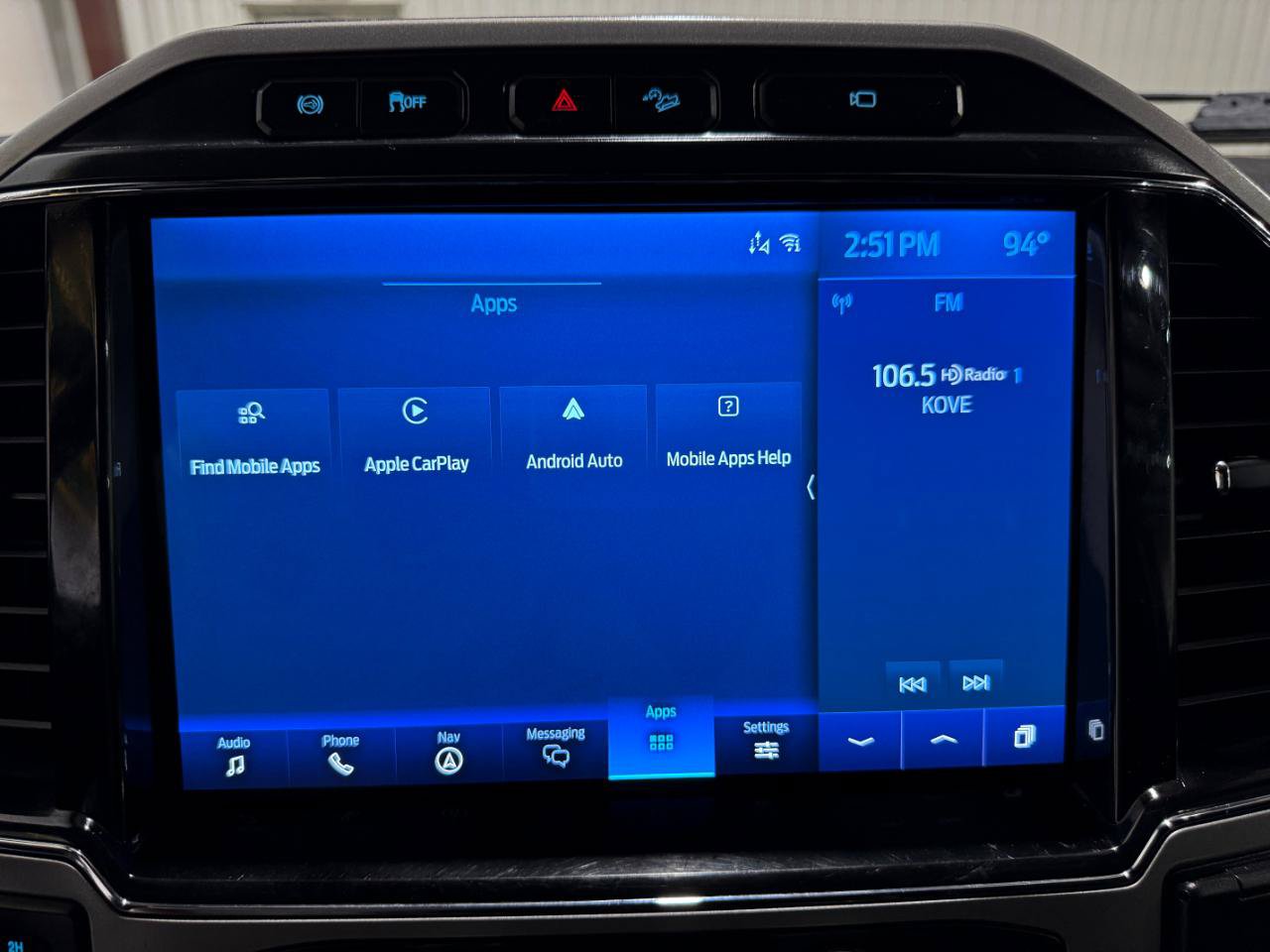 Used 2022 Ford F350 Lariat w/ Lariat Ultimate Package AWD/4WD image 44