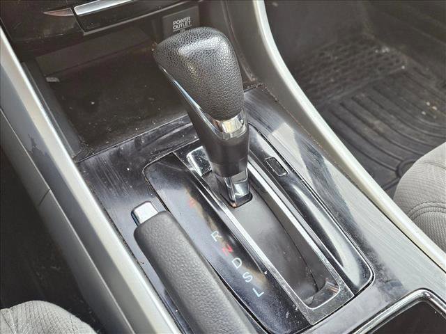 Used 2016 Honda Accord EX image 27