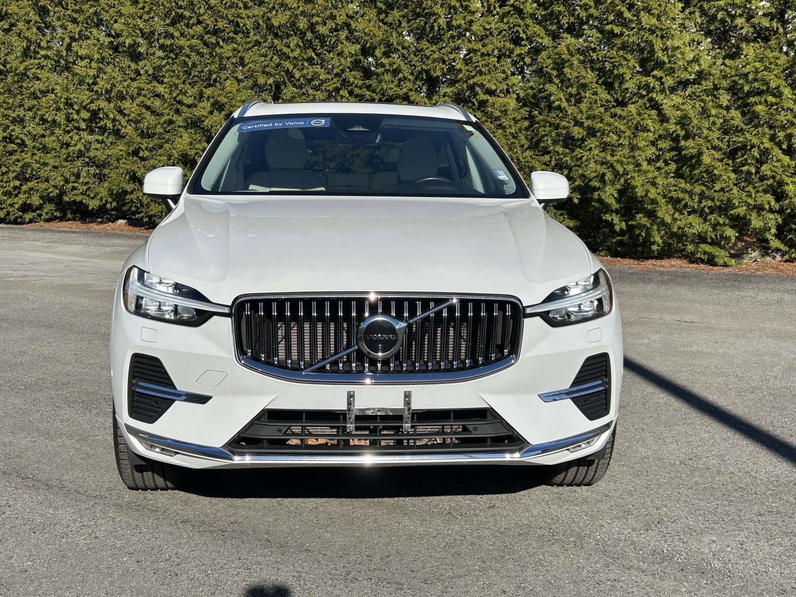 Certified 2023 Volvo XC60 B5 Plus w/ Climate Package image 8