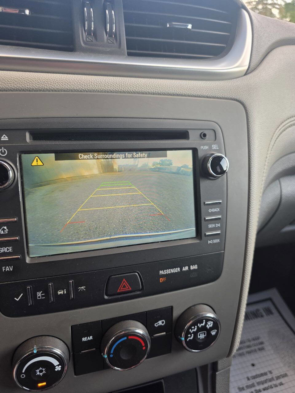 Used 2017 Chevrolet Traverse LS FWD image 9
