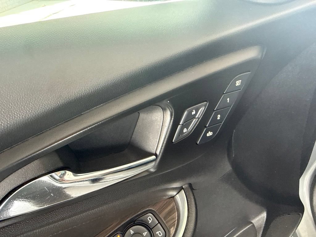 Used 2024 Chevrolet Malibu LT FWD image 12