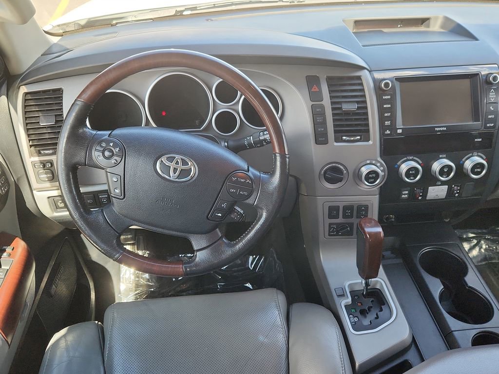 Used 2013 Toyota Sequoia Platinum AWD/4WD image 13