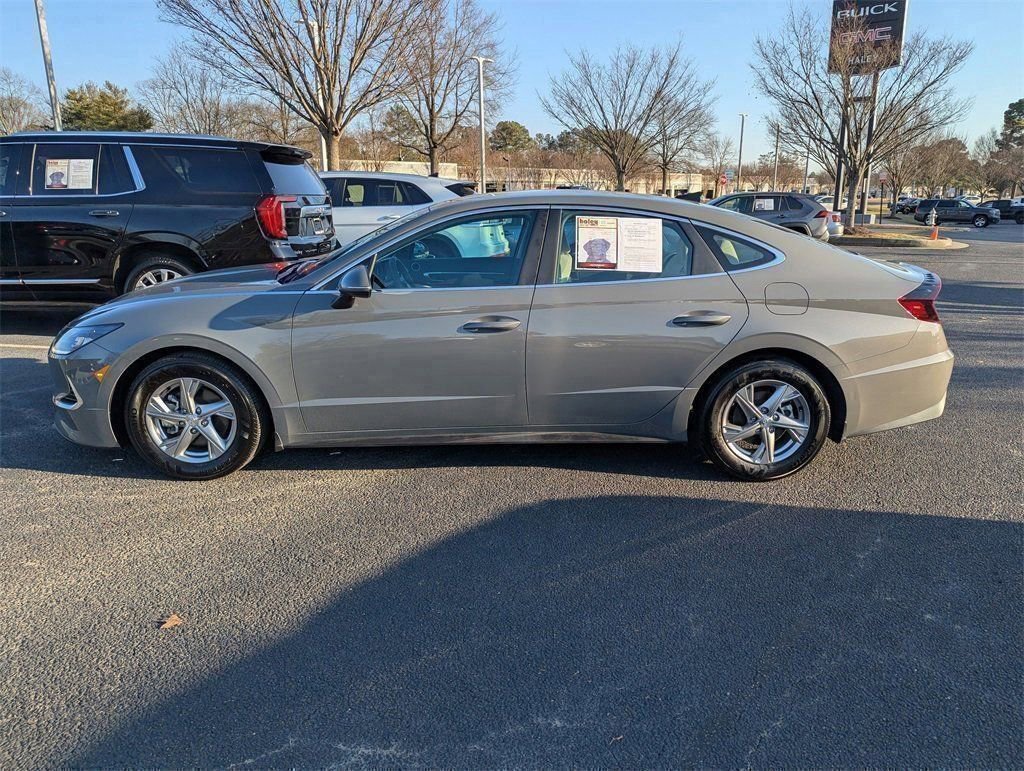 Used 2023 Hyundai Sonata SE image 5