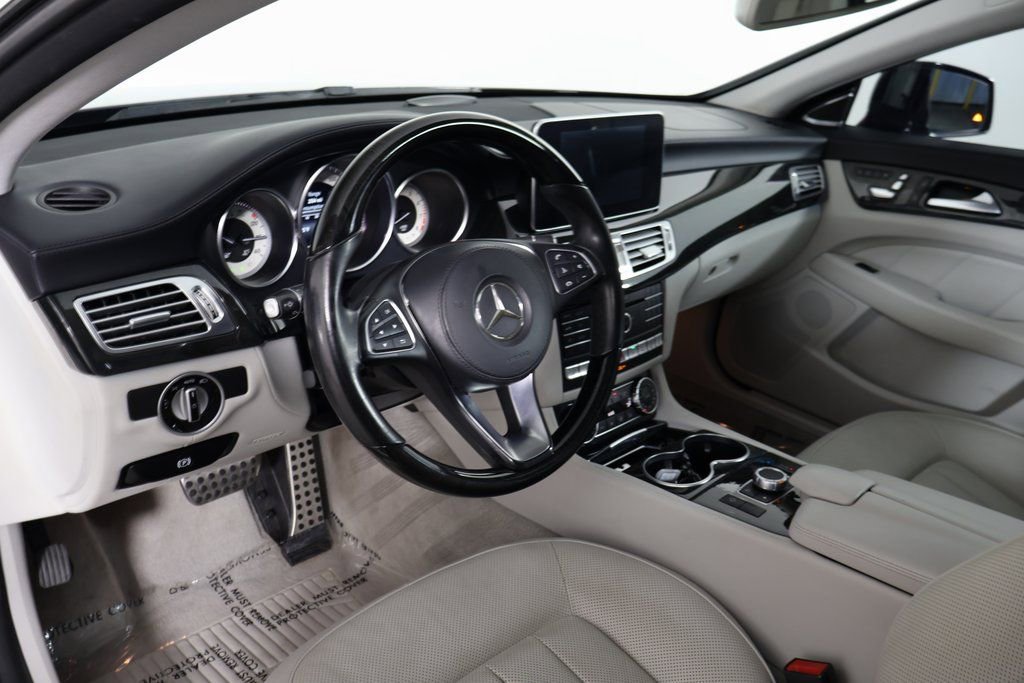 Used 2015 Mercedes-Benz CLS 550 image 7