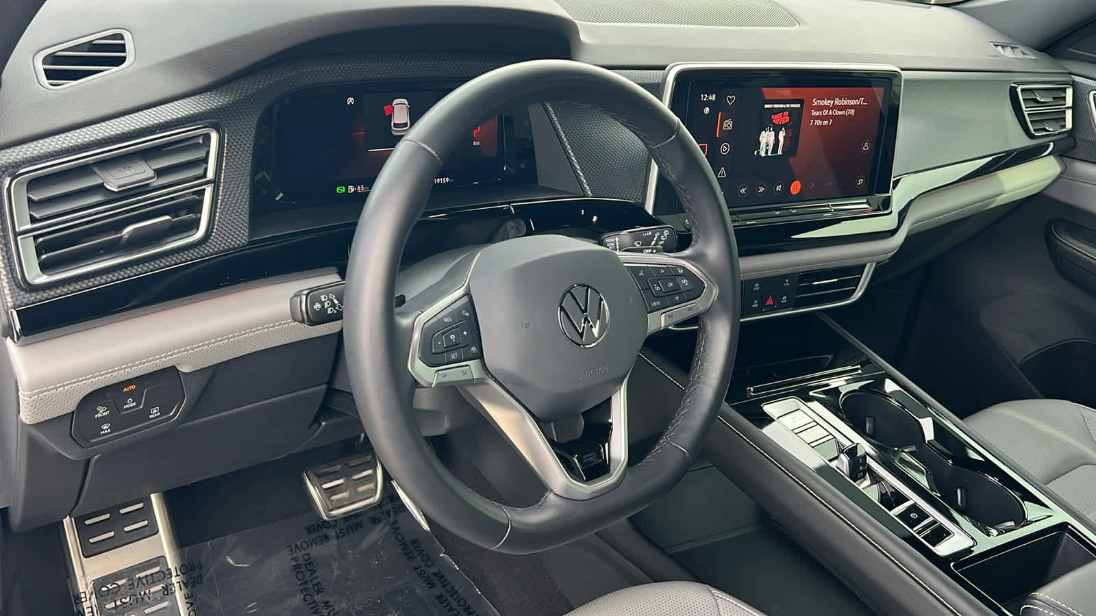 Used 2024 Volkswagen Atlas Cross Sport SEL R-Line image 10