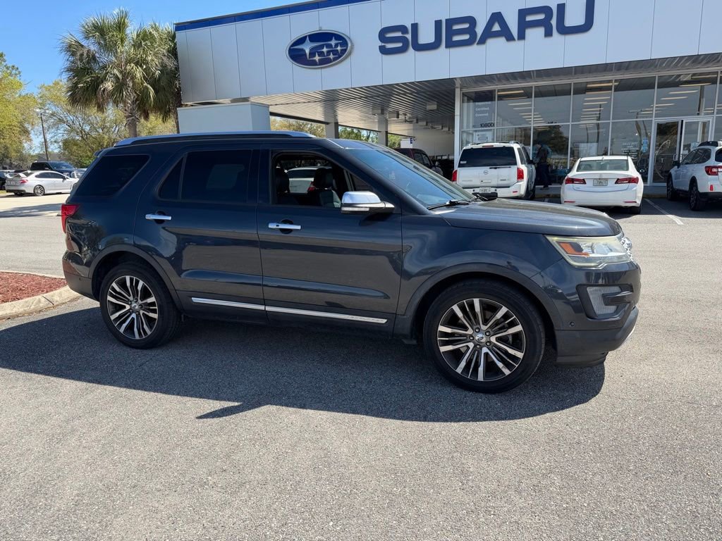 Used 2017 Ford Explorer Platinum image 1