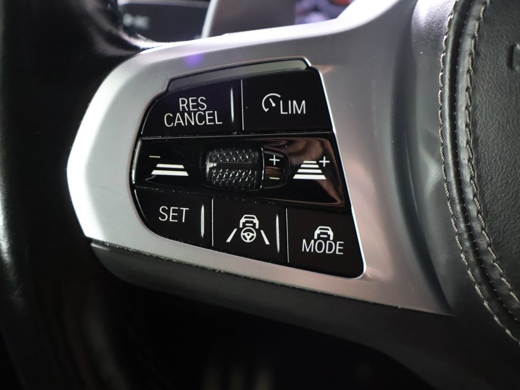 Used 2023 BMW X6 xDrive40i AWD/4WD image 43