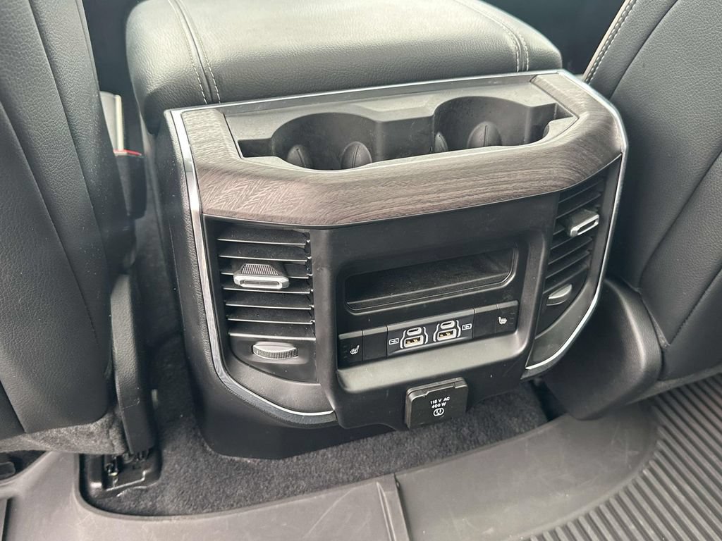 Used 2025 RAM 1500 Laramie w/ Sport Appearance Package AWD/4WD image 13