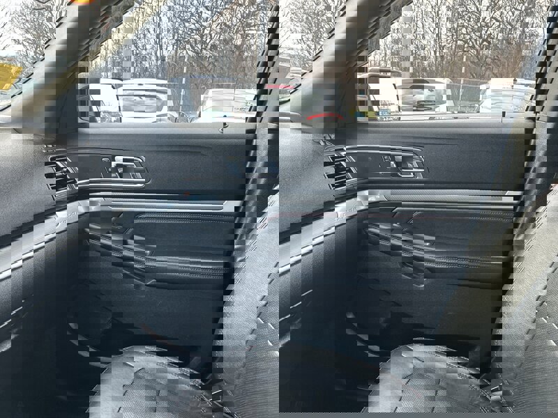 Used 2017 Ford Explorer Sport w/ Equipment Group 401A AWD/4WD image 13