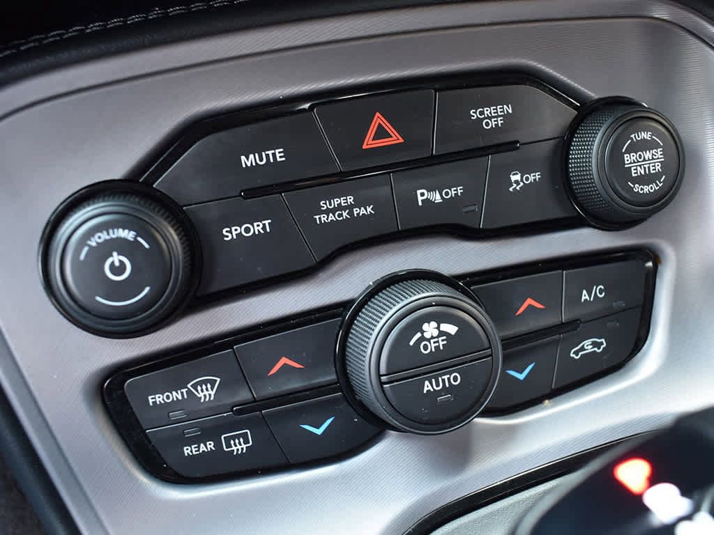 Used 2023 Dodge Challenger R/T w/ Plus Package image 22