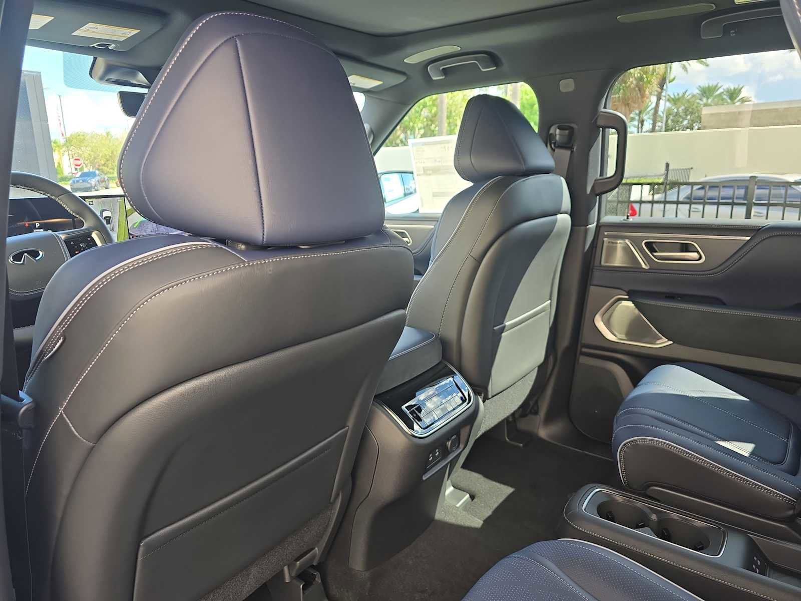 New 2026 INFINITI QX80 4WD w/ Sport Exterior Package image 11