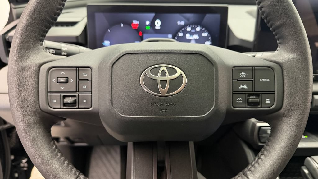 Used 2026 Toyota RAV4 XSE w/ Illumination Package (TMS) AWD/4WD image 22